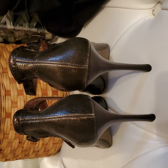 Carlos Santana revolver heels - Picture 4 of 10